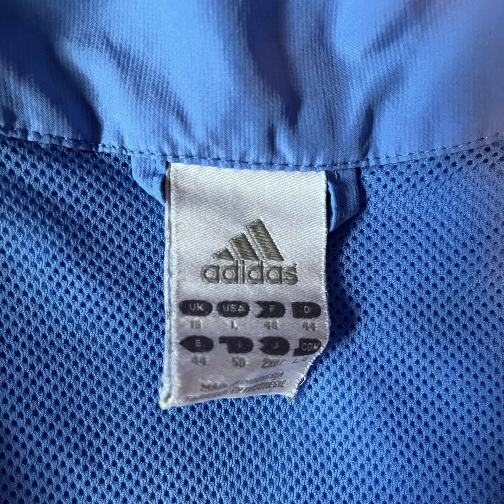 Spring jacket.  Fits smaller in size.  Great condition